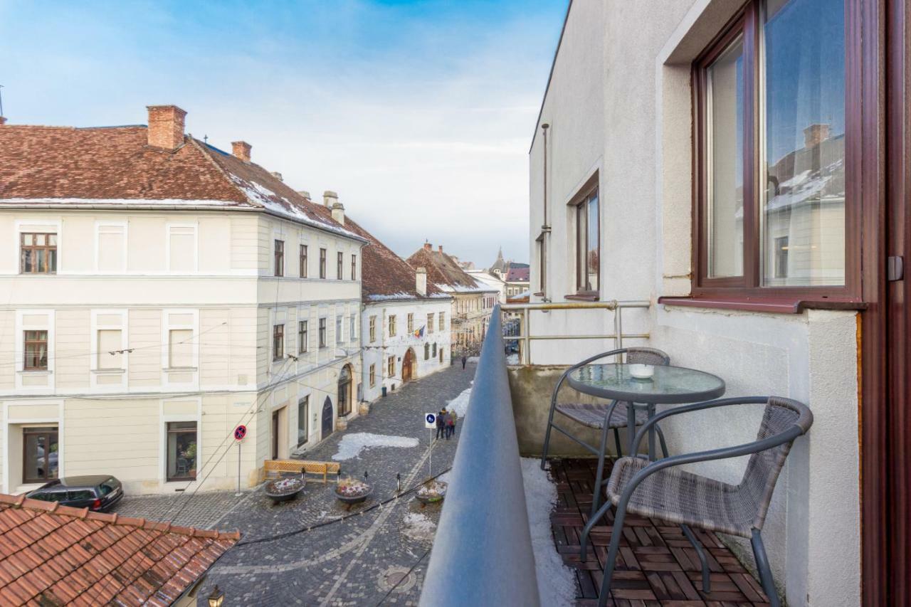 Corvin'S Crib Apartment Клуж-Напока Екстериор снимка