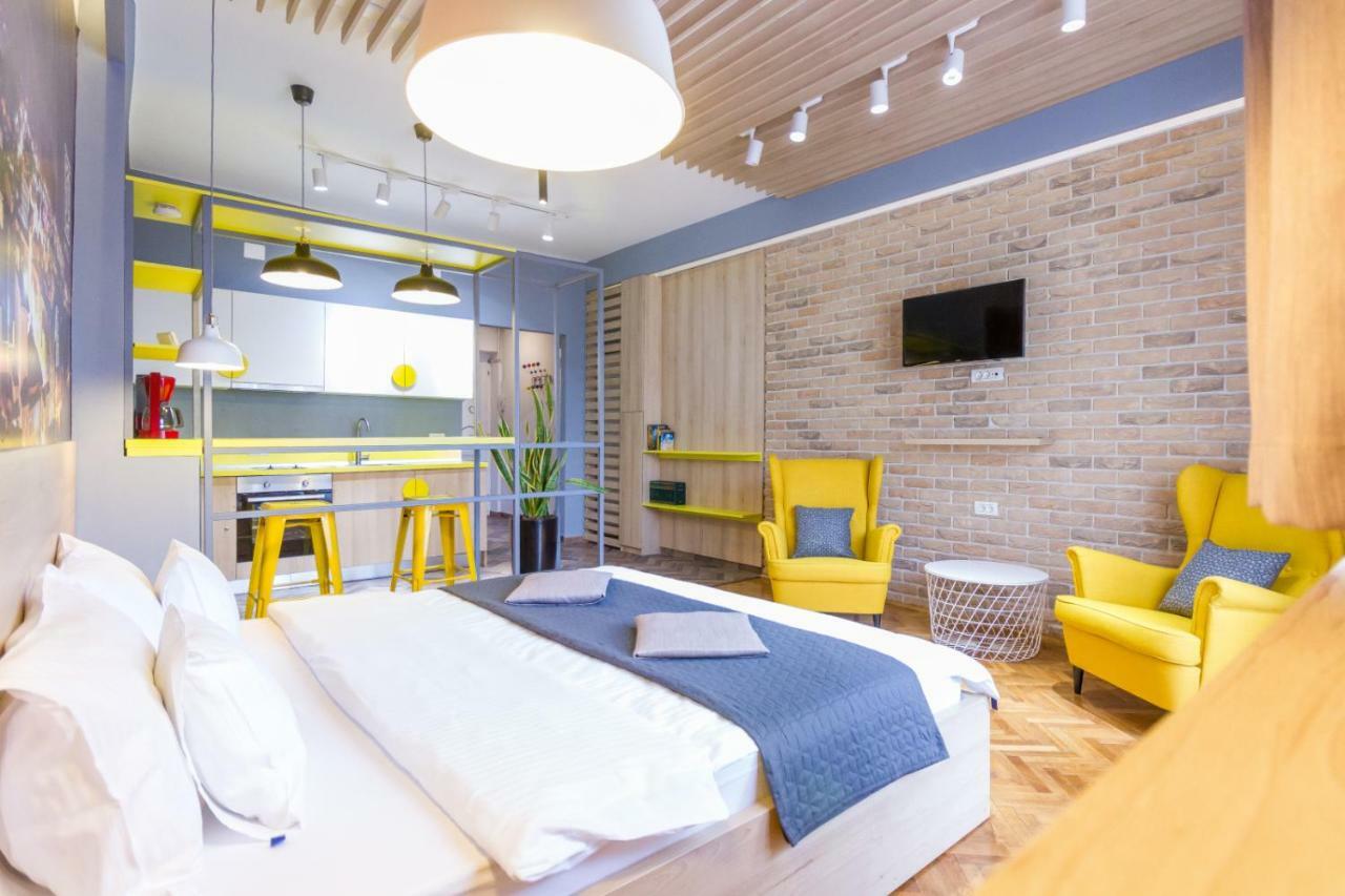 Corvin'S Crib Apartment Клуж-Напока Екстериор снимка