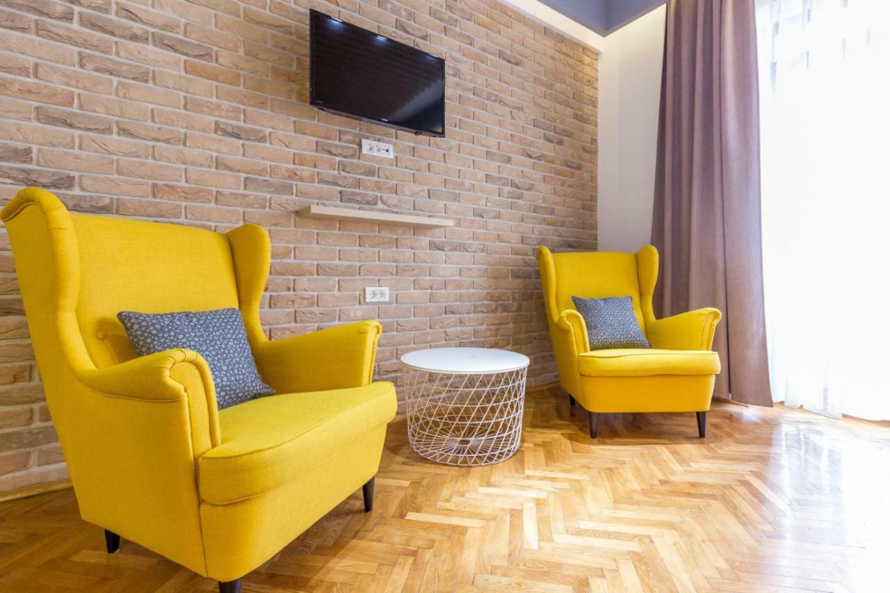 Corvin'S Crib Apartment Клуж-Напока Екстериор снимка